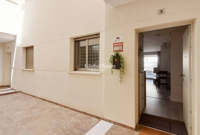 Wiederverkauf - WOHNUNG -
ORIHUELA COSTA - Los Dolses