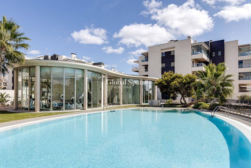 Wiederverkauf - WOHNUNG -
ORIHUELA COSTA - Los Dolses