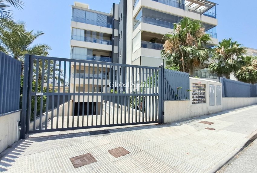 Wiederverkauf - WOHNUNG -
ORIHUELA COSTA - Los Dolses