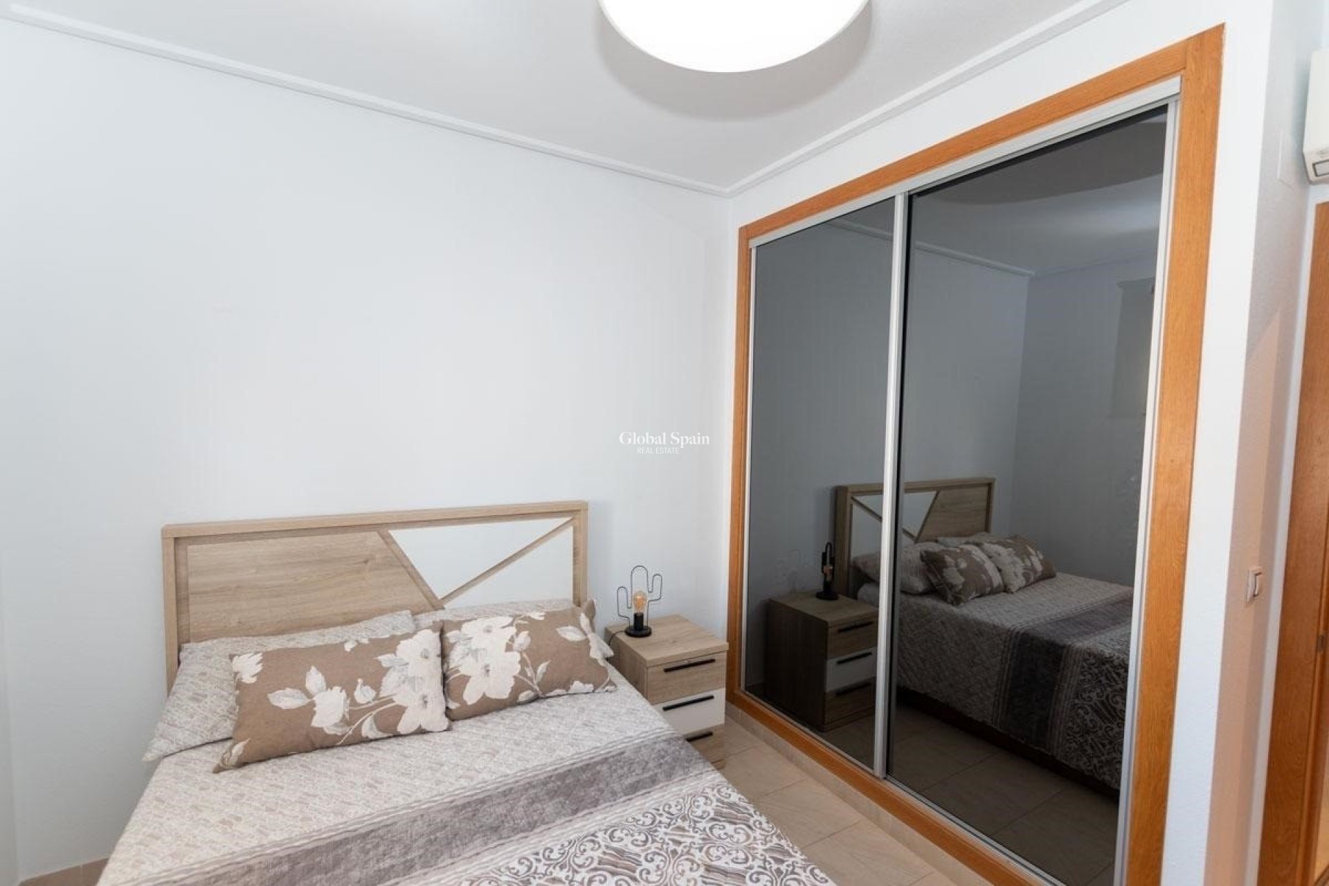Wiederverkauf - WOHNUNG -
ORIHUELA COSTA - Los Dolses
