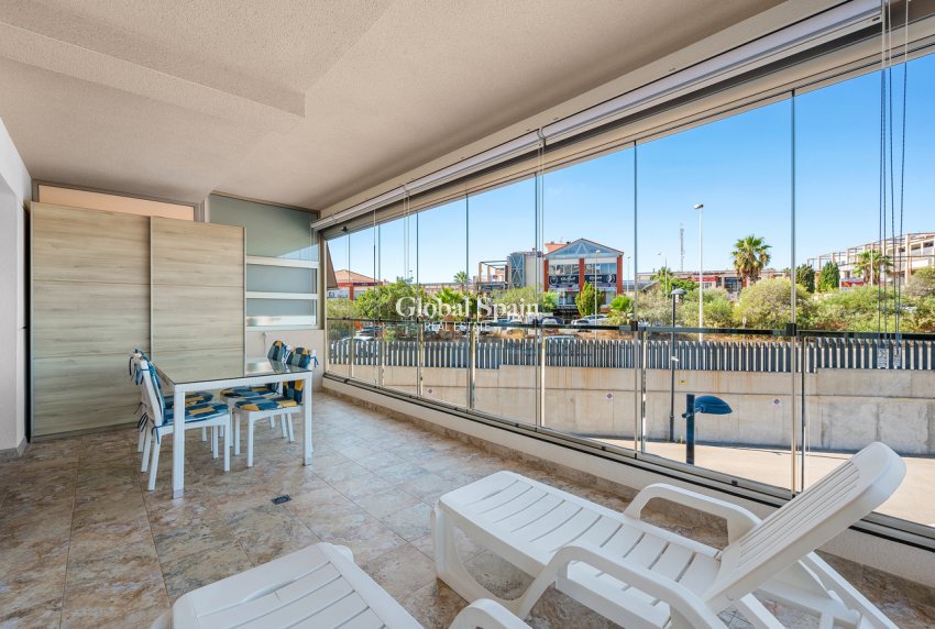 Wiederverkauf - WOHNUNG -
ORIHUELA COSTA - Los Dolses