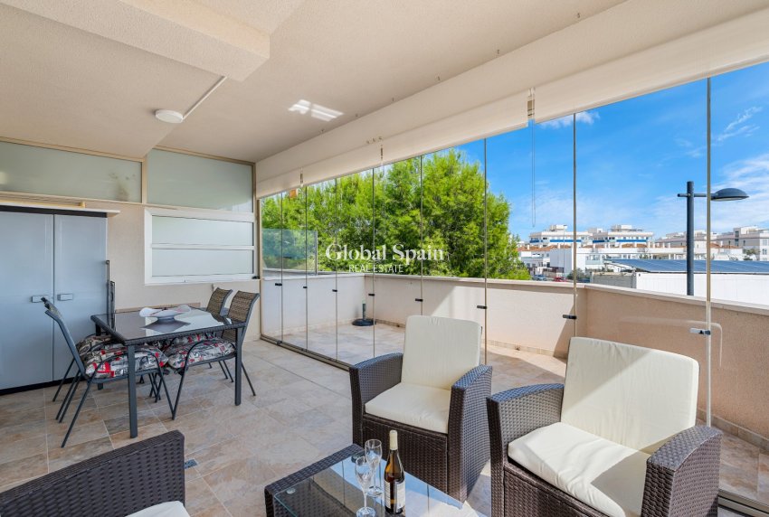 Wiederverkauf - WOHNUNG -
ORIHUELA COSTA - Los Dolses