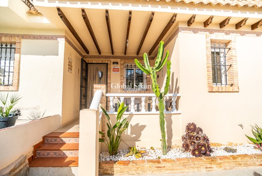 Wiederverkauf - WOHNUNG -
ORIHUELA COSTA - Orihuela Costa