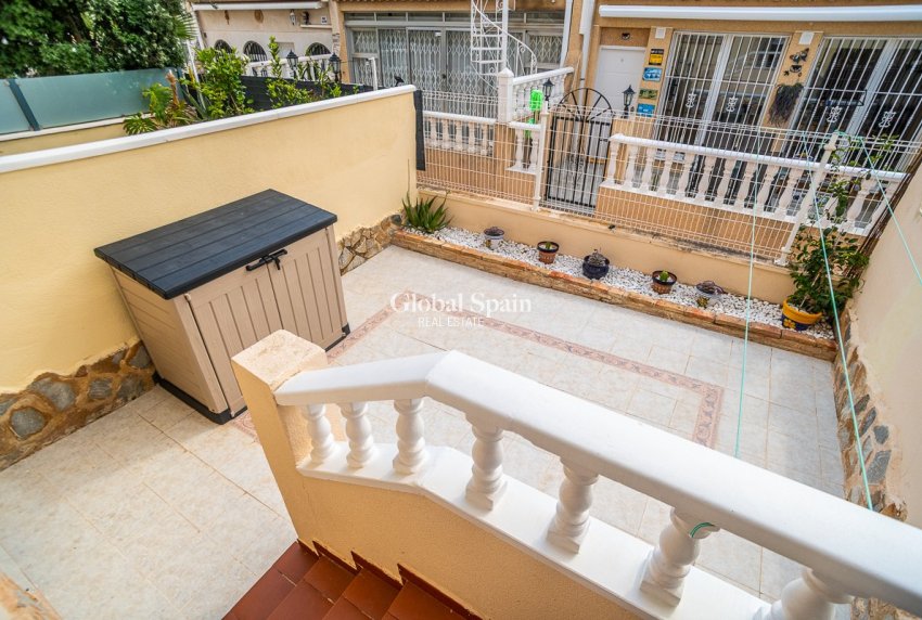 Wiederverkauf - WOHNUNG -
ORIHUELA COSTA - Orihuela Costa