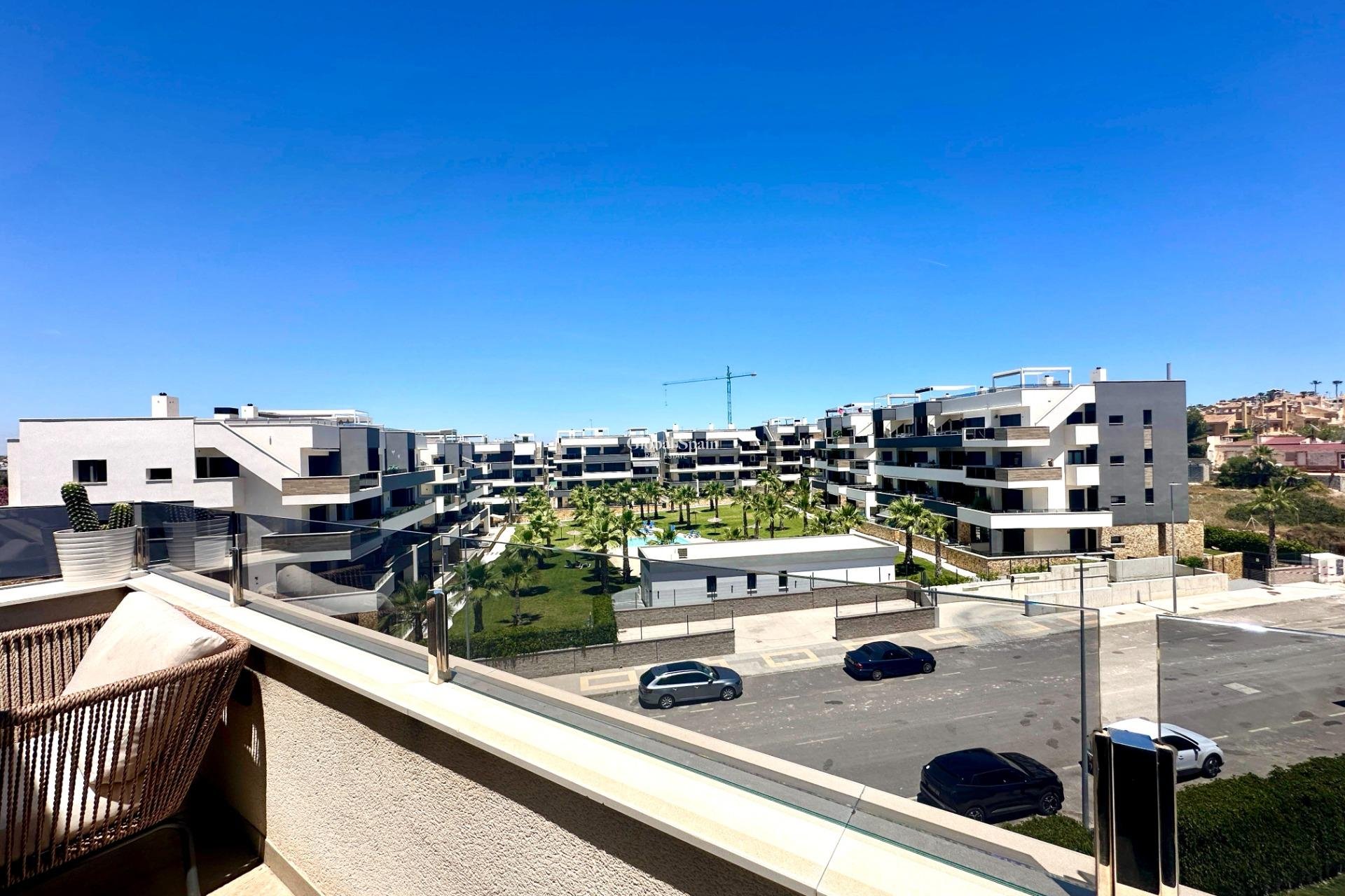 Wiederverkauf - WOHNUNG -
ORIHUELA COSTA - Pau 8