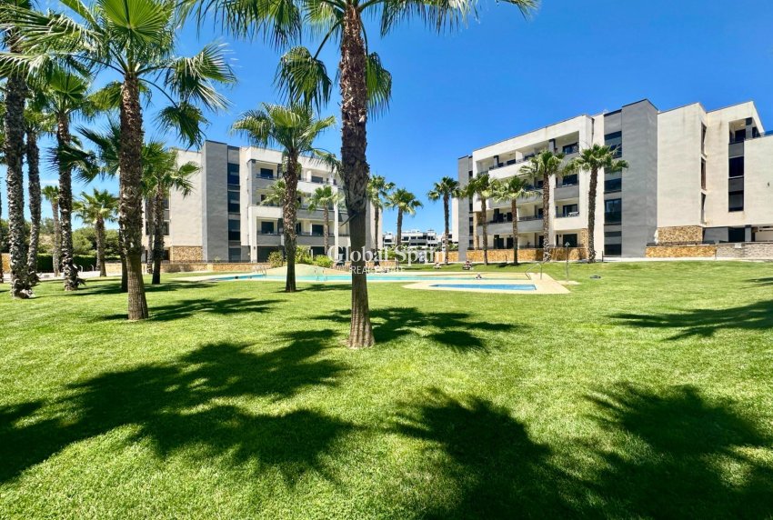 Wiederverkauf - WOHNUNG -
ORIHUELA COSTA - Pau 8