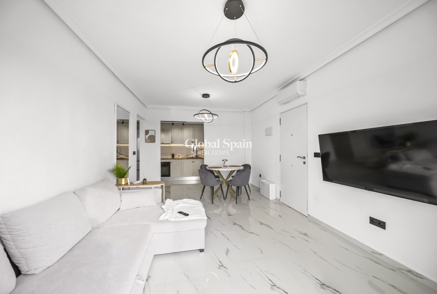 Wiederverkauf - Wohnung -
ORIHUELA COSTA - Playa Flamenca