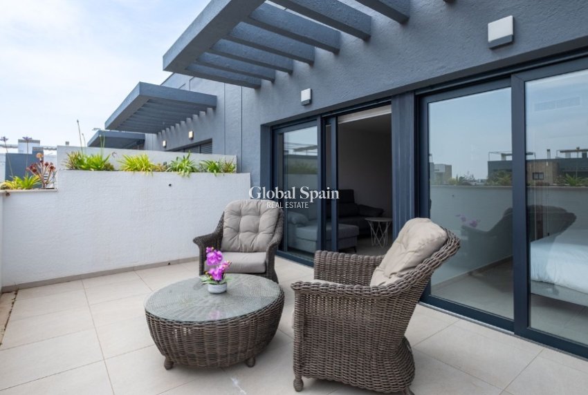 Wiederverkauf - Wohnung -
ORIHUELA COSTA - Playa Flamenca