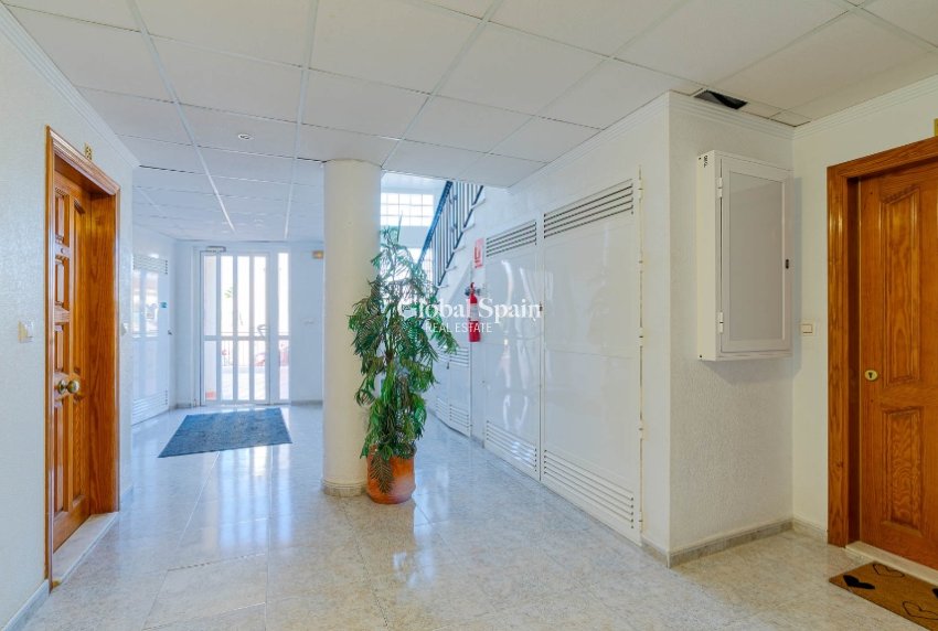 Wiederverkauf - Wohnung -
ORIHUELA COSTA - Playa Flamenca