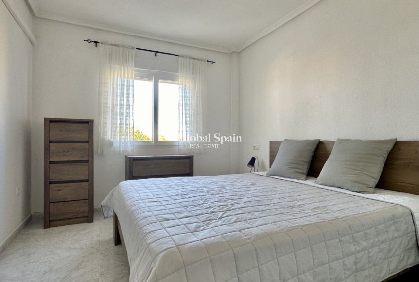 Wiederverkauf - WOHNUNG -
ORIHUELA COSTA - Playa Flamenca