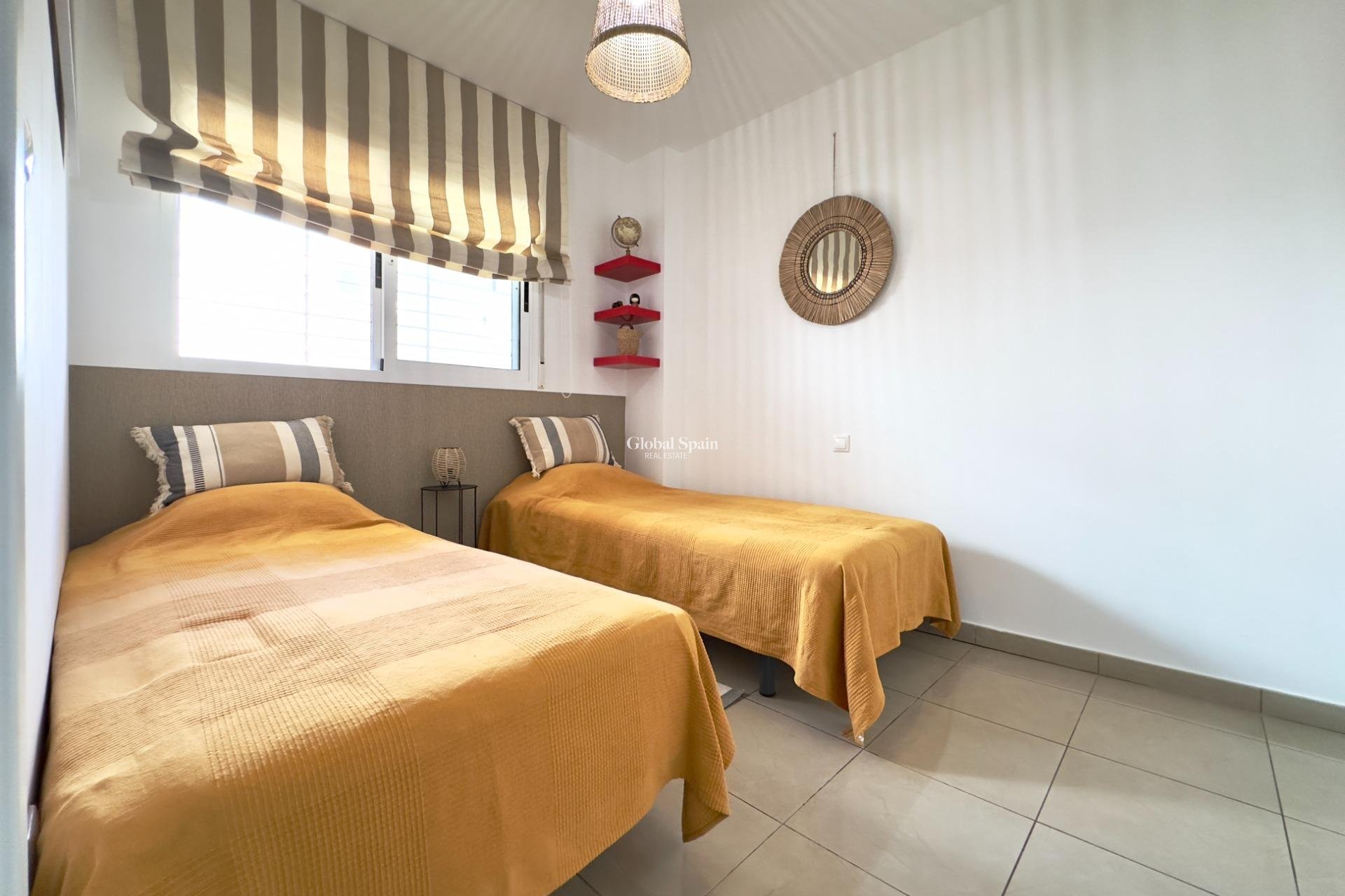 Wiederverkauf - WOHNUNG -
ORIHUELA COSTA - Playa Flamenca