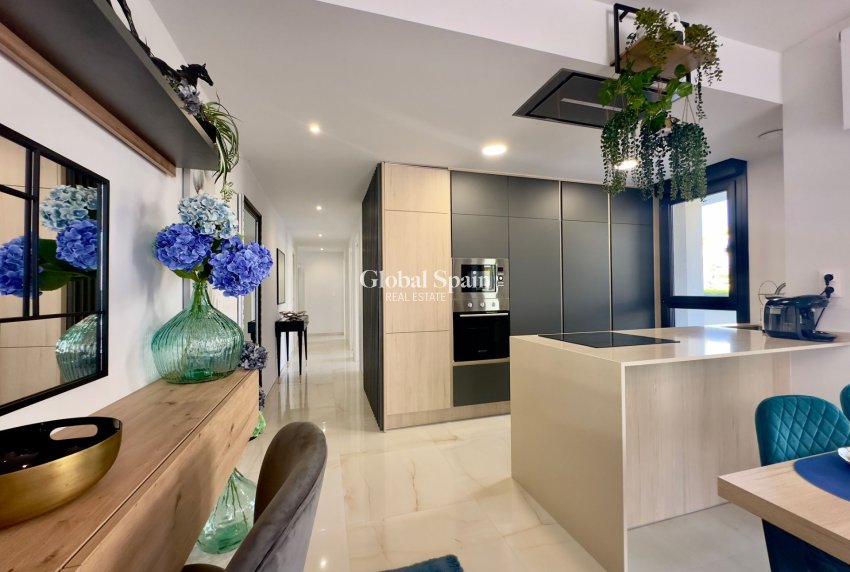 Wiederverkauf - WOHNUNG -
ORIHUELA COSTA - Playa Flamenca