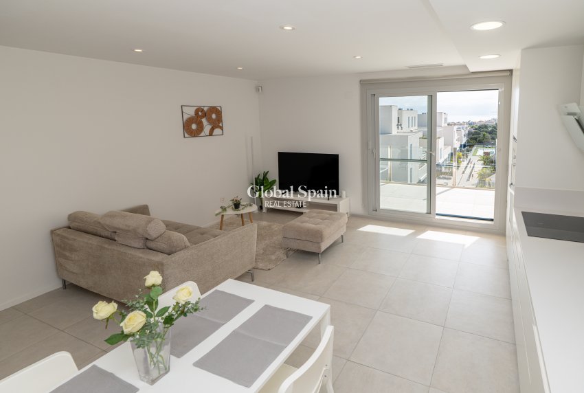 Wiederverkauf - WOHNUNG -
ORIHUELA COSTA - Playa Flamenca