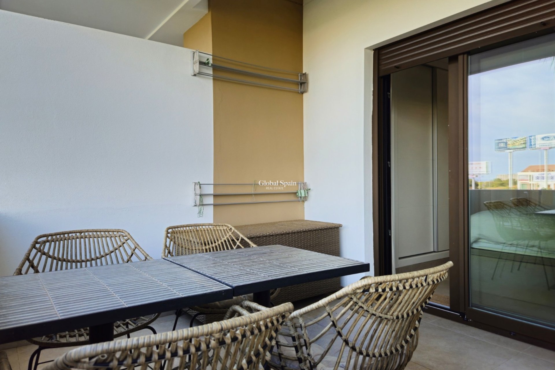 Wiederverkauf - WOHNUNG -
ORIHUELA COSTA - Playa Flamenca