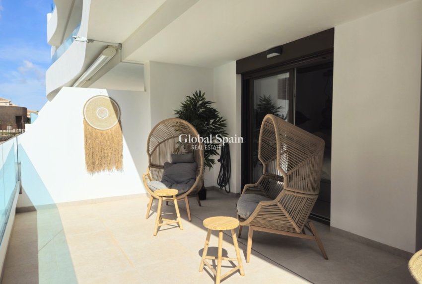 Wiederverkauf - WOHNUNG -
ORIHUELA COSTA - Playa Flamenca