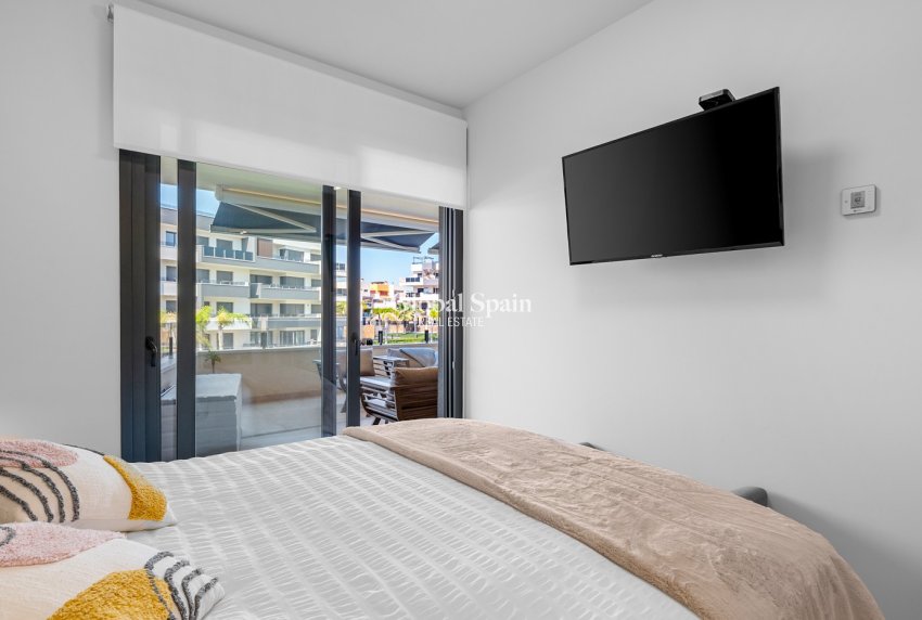 Wiederverkauf - WOHNUNG -
ORIHUELA COSTA - Playa Flamenca