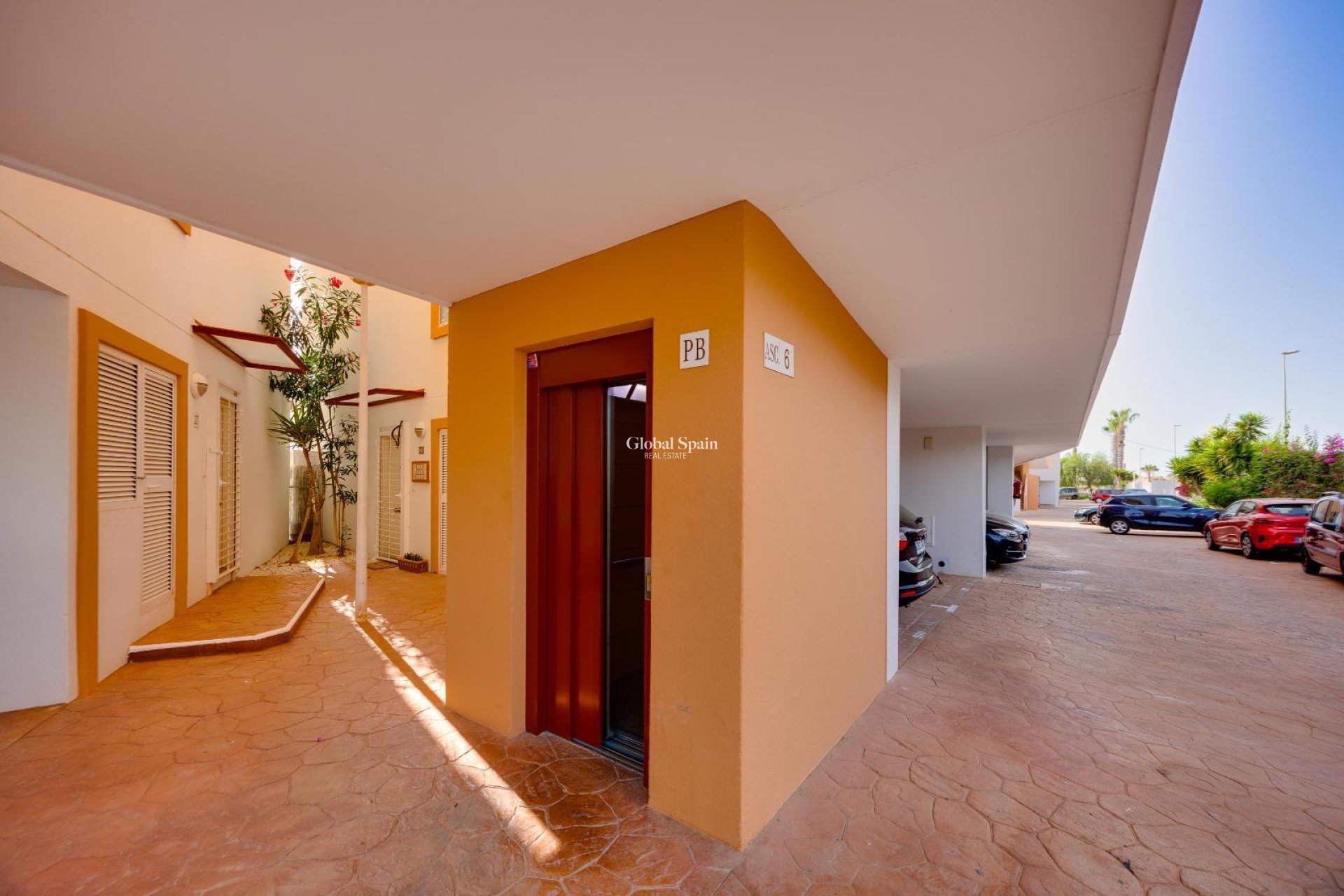 Wiederverkauf - WOHNUNG -
ORIHUELA COSTA - Playa Flamenca