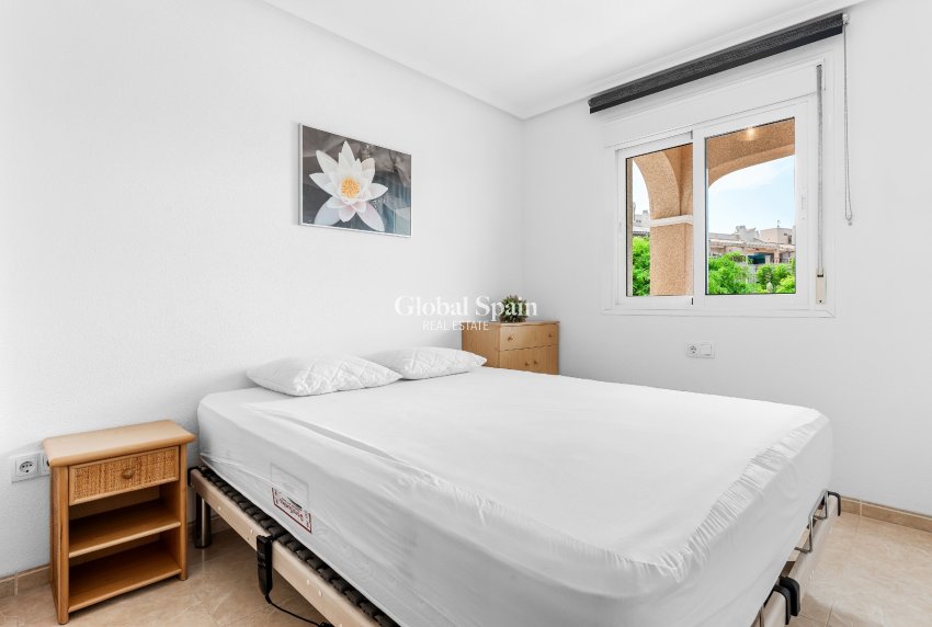 Wiederverkauf - WOHNUNG -
ORIHUELA COSTA - Playa Flamenca
