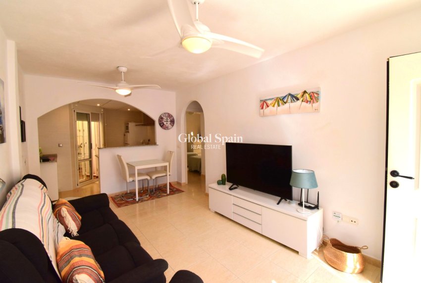 Wiederverkauf - WOHNUNG -
ORIHUELA COSTA - Playa Flamenca