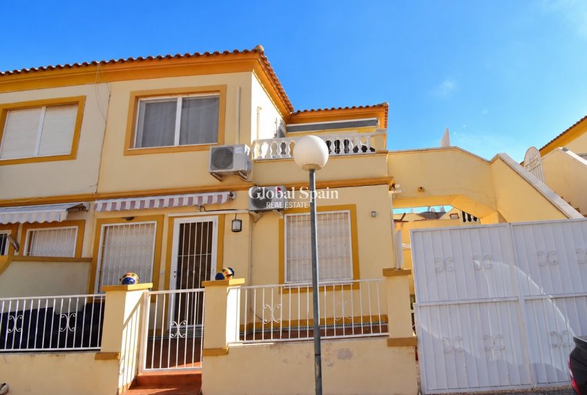 Wiederverkauf - WOHNUNG -
ORIHUELA COSTA - Playa Flamenca