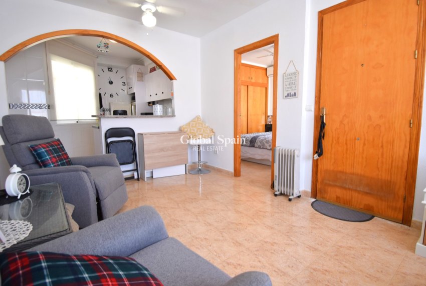 Wiederverkauf - WOHNUNG -
ORIHUELA COSTA - Playa Flamenca