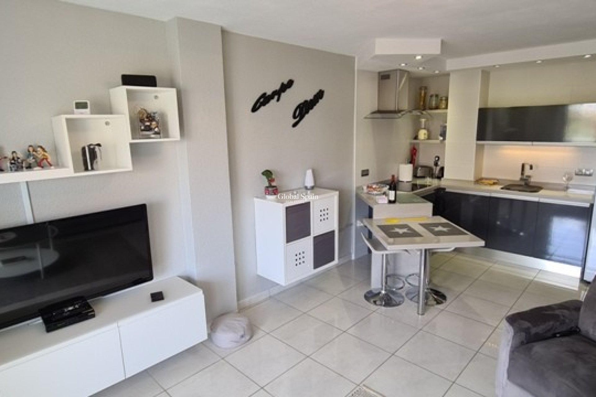 Wiederverkauf - WOHNUNG -
ORIHUELA COSTA - Punta Prima