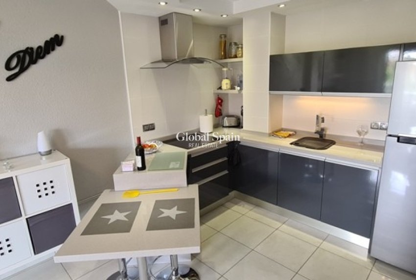 Wiederverkauf - WOHNUNG -
ORIHUELA COSTA - Punta Prima