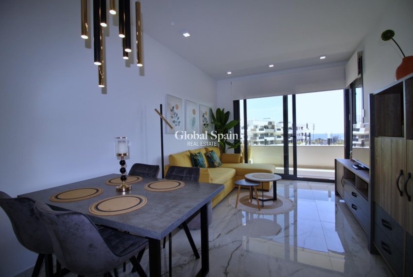 Wiederverkauf - WOHNUNG -
ORIHUELA COSTA - Punta Prima