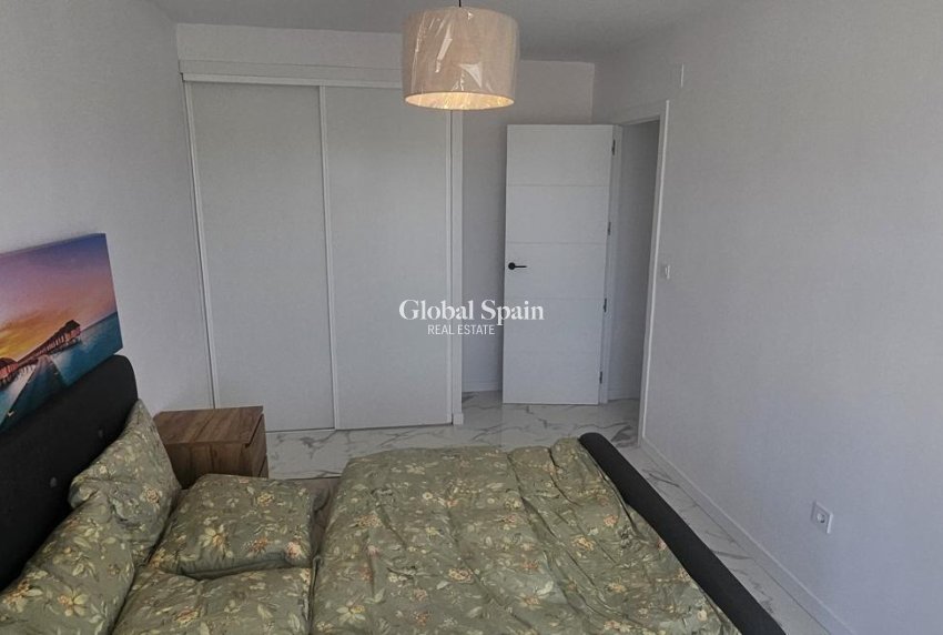 Wiederverkauf - WOHNUNG -
ORIHUELA COSTA - Punta Prima