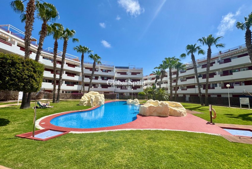Wiederverkauf - WOHNUNG -
ORIHUELA COSTA - Punta Prima