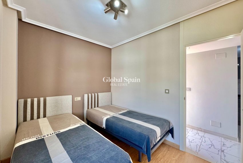 Wiederverkauf - WOHNUNG -
ORIHUELA COSTA - Punta Prima