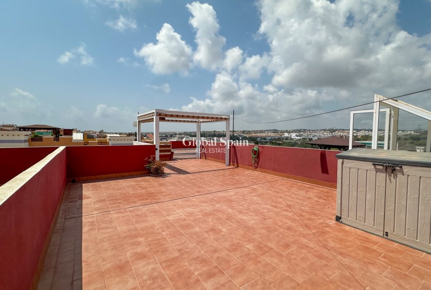 Wiederverkauf - WOHNUNG -
ORIHUELA COSTA - Punta Prima