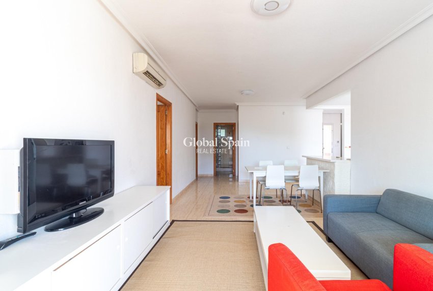 Wiederverkauf - WOHNUNG -
ORIHUELA COSTA - Punta Prima