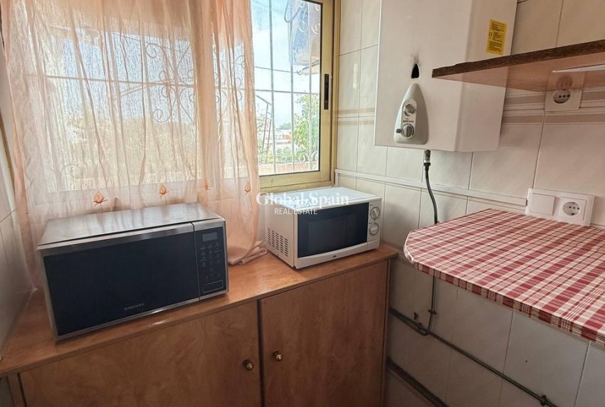 Wiederverkauf - WOHNUNG -
ORIHUELA COSTA - Punta Prima