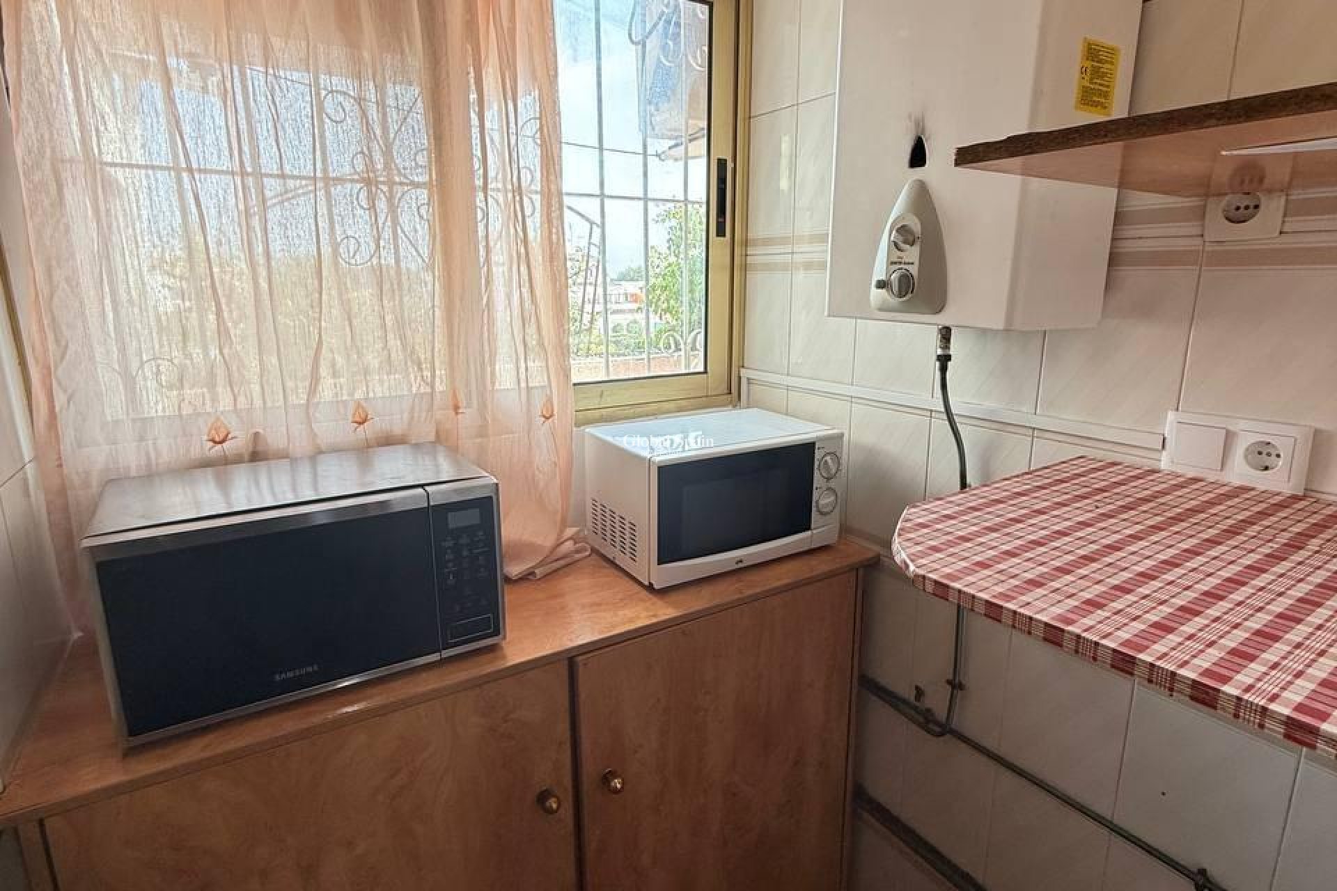 Wiederverkauf - WOHNUNG -
ORIHUELA COSTA - Punta Prima