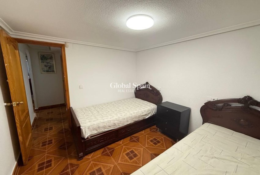 Wiederverkauf - WOHNUNG -
ORIHUELA COSTA - Punta Prima