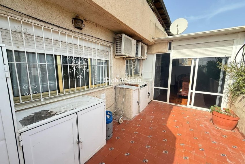 Wiederverkauf - WOHNUNG -
ORIHUELA COSTA - Punta Prima