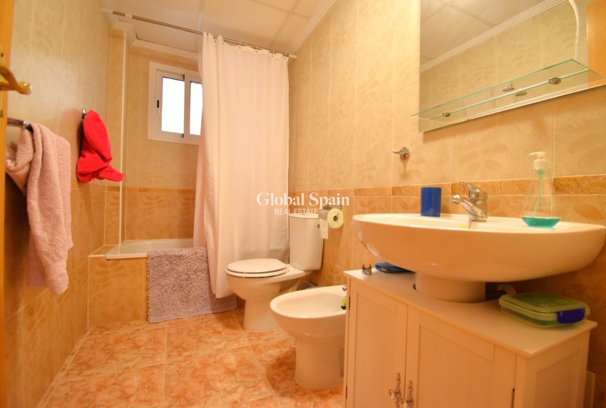 Wiederverkauf - WOHNUNG -
Orihuela Costa - Punta Prima