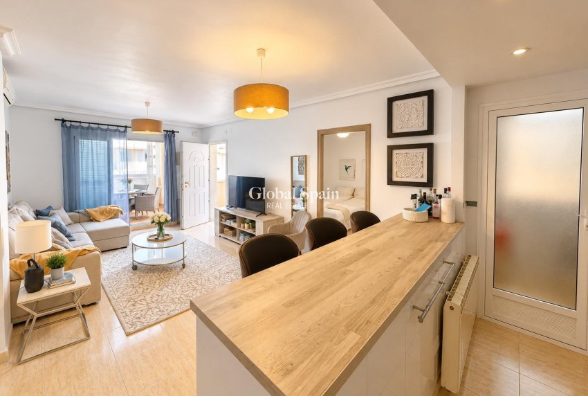Wiederverkauf - WOHNUNG -
ORIHUELA COSTA - Punta Prima