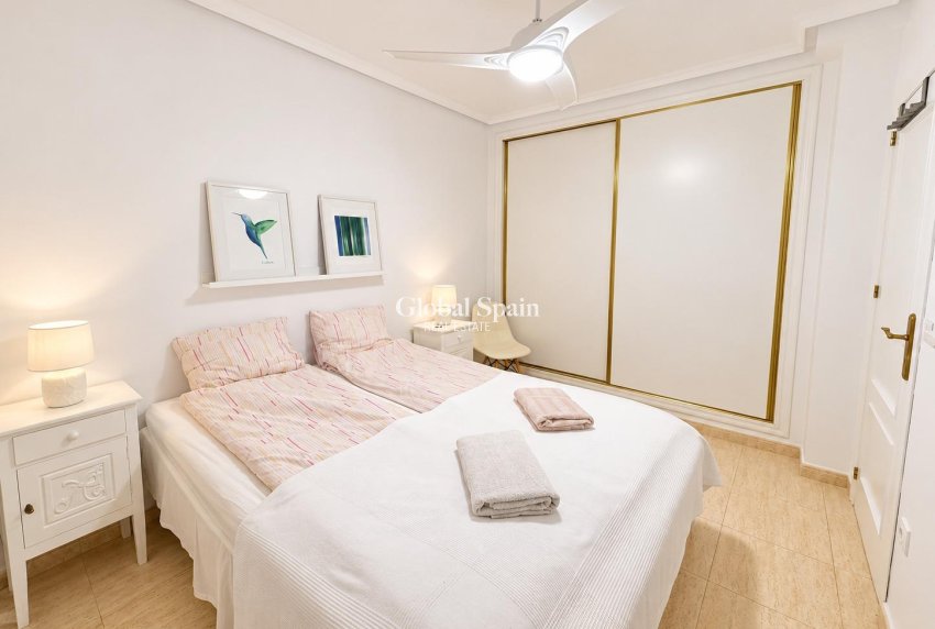 Wiederverkauf - WOHNUNG -
ORIHUELA COSTA - Punta Prima