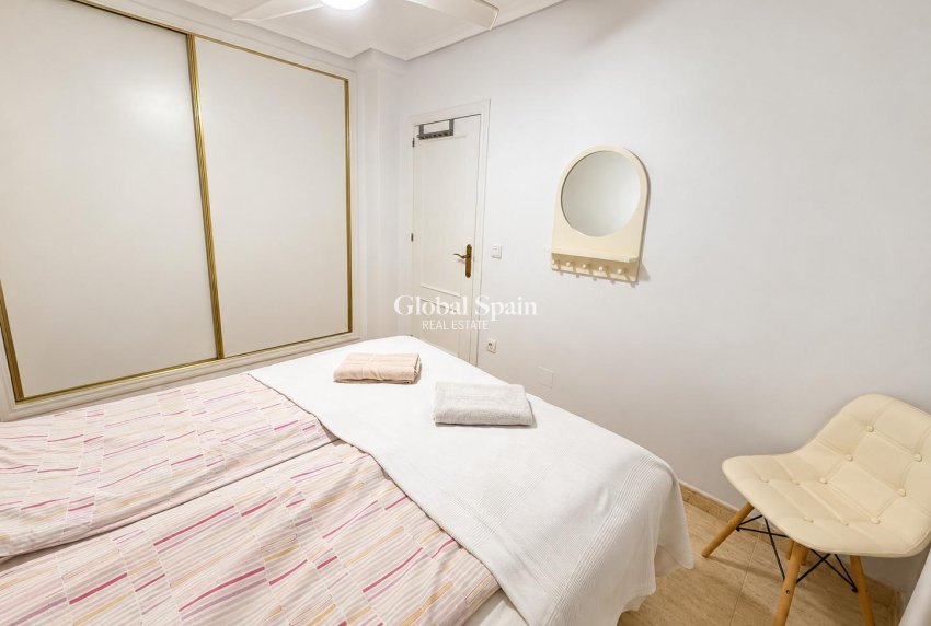 Wiederverkauf - WOHNUNG -
ORIHUELA COSTA - Punta Prima
