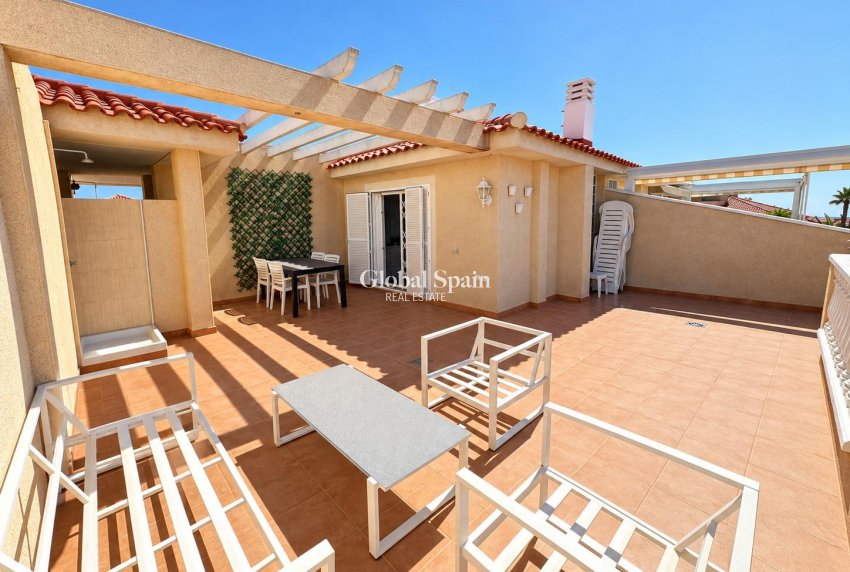 Wiederverkauf - WOHNUNG -
ORIHUELA COSTA - Punta Prima