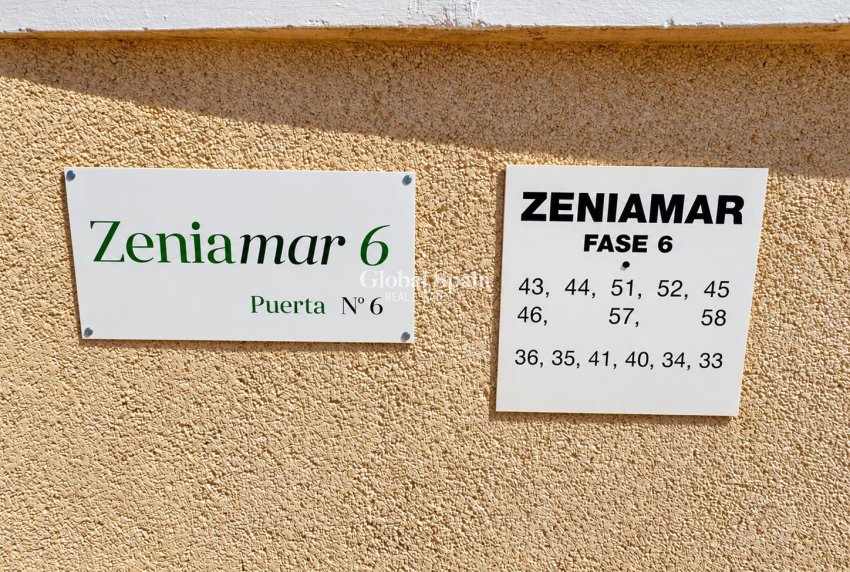 Wiederverkauf - WOHNUNG -
ORIHUELA COSTA - Punta Prima