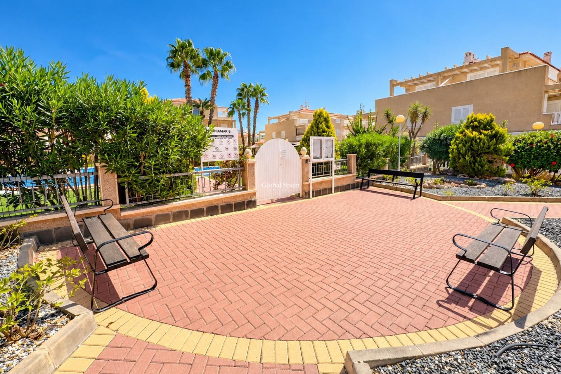 Wiederverkauf - WOHNUNG -
ORIHUELA COSTA - Punta Prima