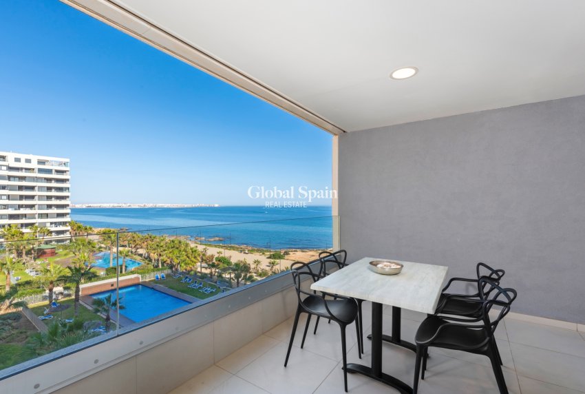 Wiederverkauf - Wohnung -
ORIHUELA COSTA - Punta Prima