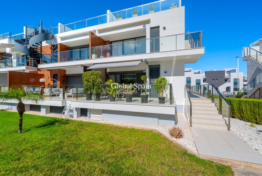 Wiederverkauf - Wohnung -
ORIHUELA COSTA - Punta Prima