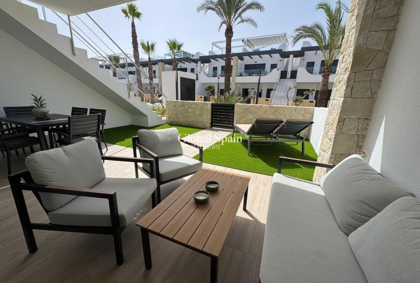 Wiederverkauf - WOHNUNG -
ORIHUELA COSTA - Rocio Del Mar