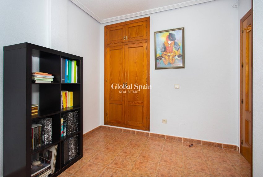Wiederverkauf - WOHNUNG -
ORIHUELA COSTA - Rocio Del Mar
