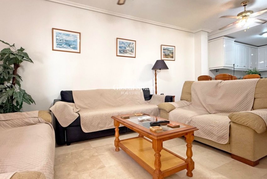 Wiederverkauf - Wohnung -
ORIHUELA COSTA - VILLAMARTÍN