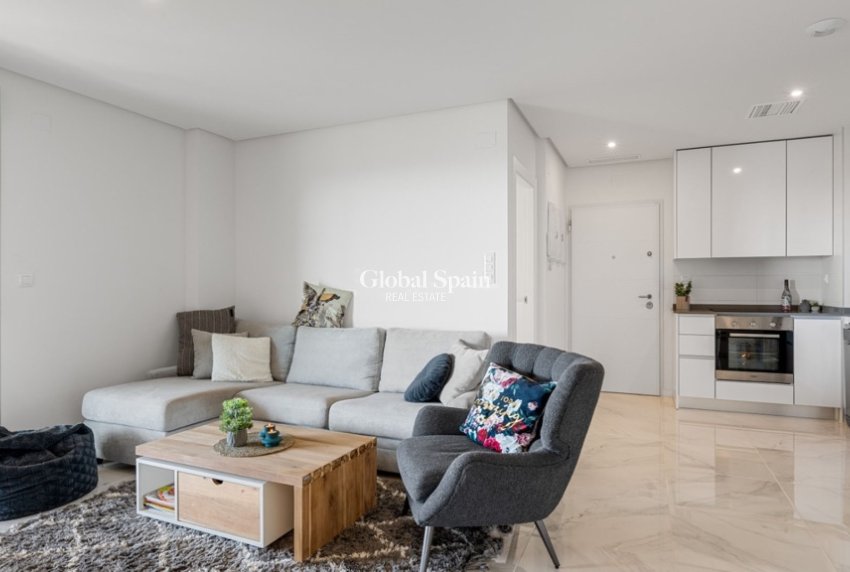 Wiederverkauf - Wohnung -
ORIHUELA COSTA - VILLAMARTÍN